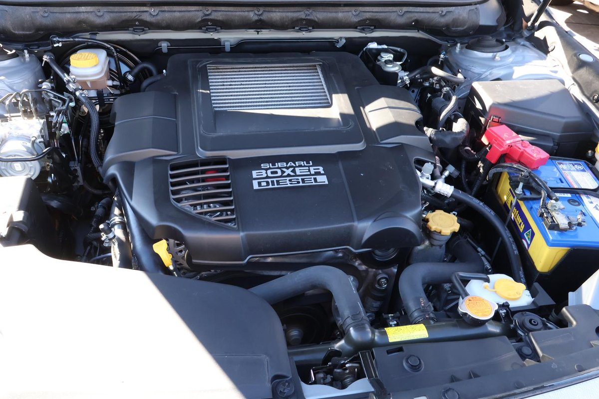2020 Subaru Outback 2.0D Premium 5GEN MY20 AWD image 32