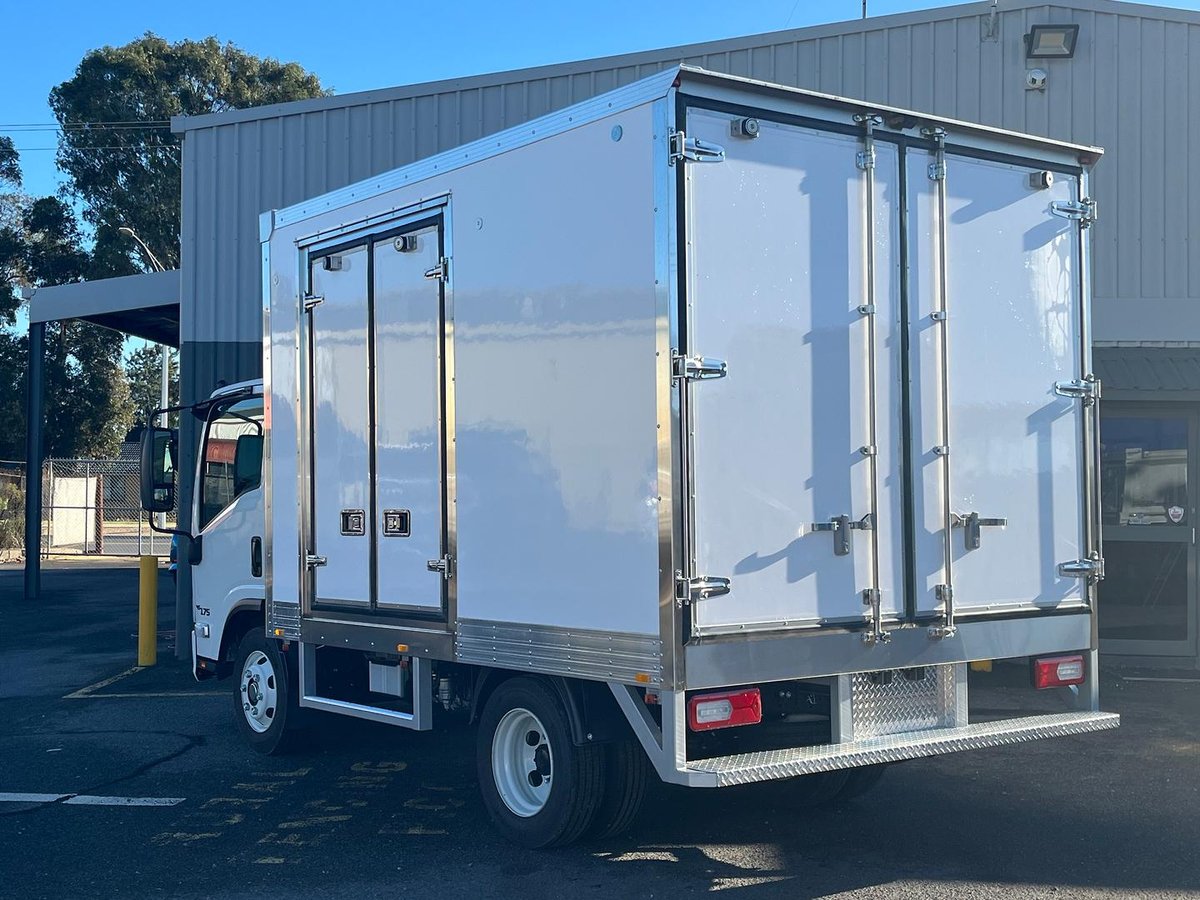 2026 Isuzu N Series NPR 45/65-175 DT D28 image 3