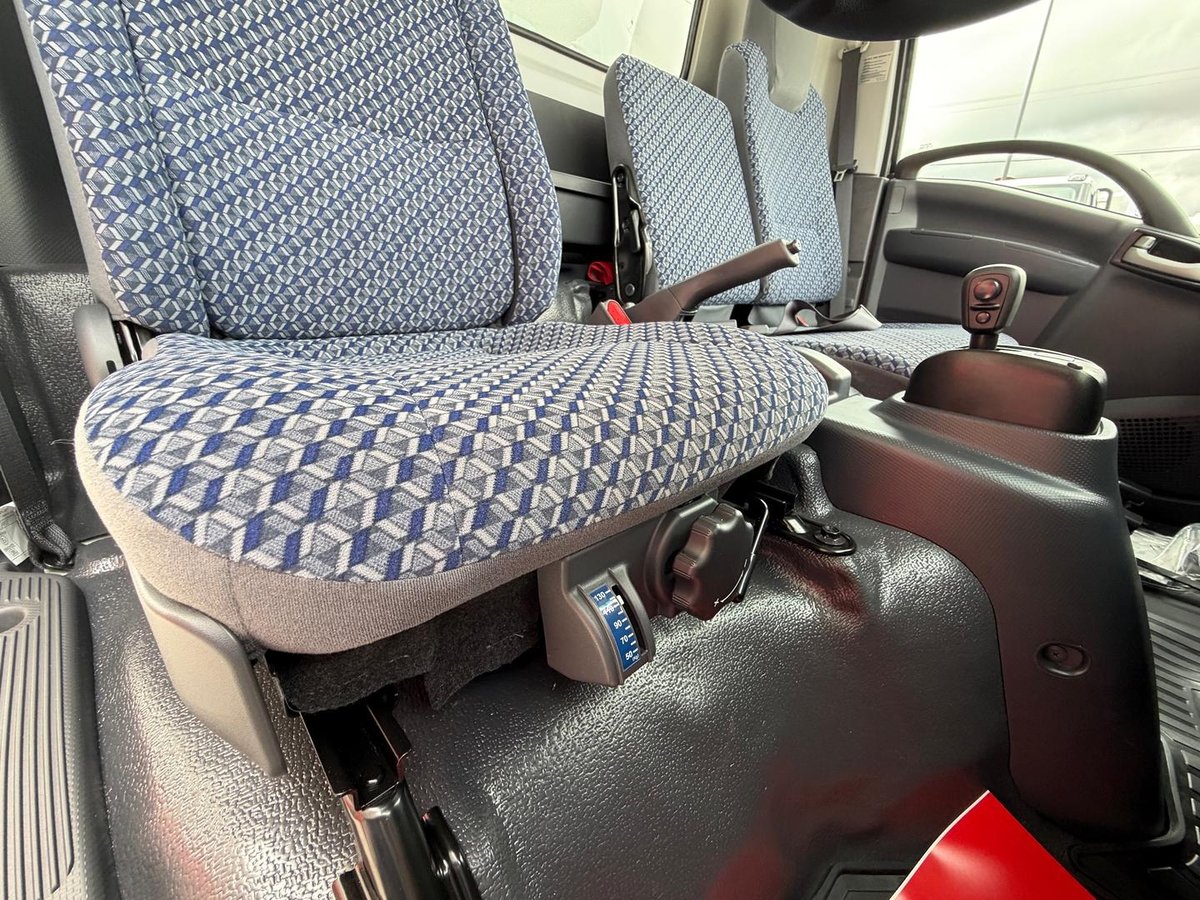 2025 Isuzu N Series NPR 65/45-190 image 10