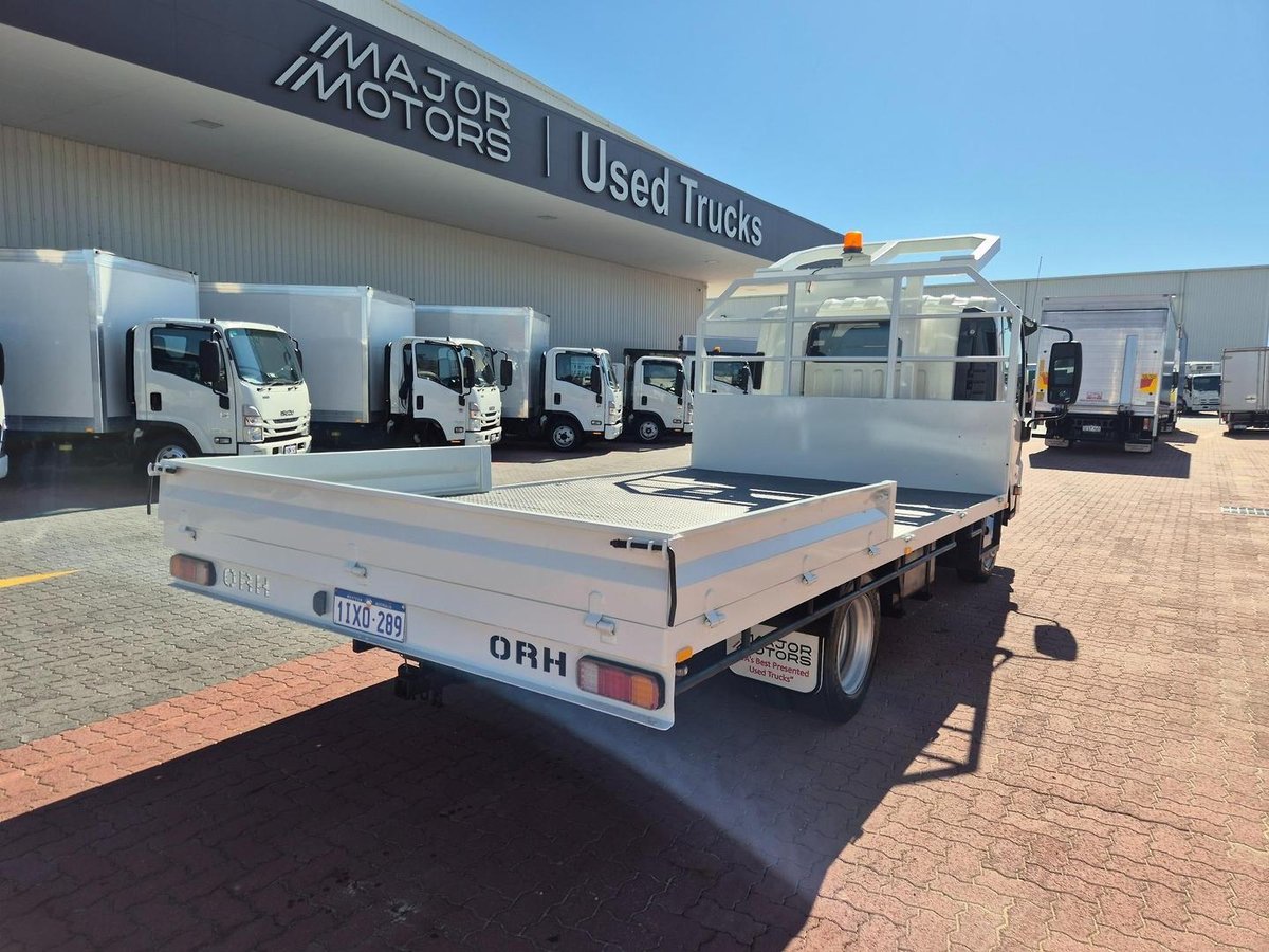 2016 Isuzu Npr 75-190  Amt 3.5 Ton Tray With Rops image 10