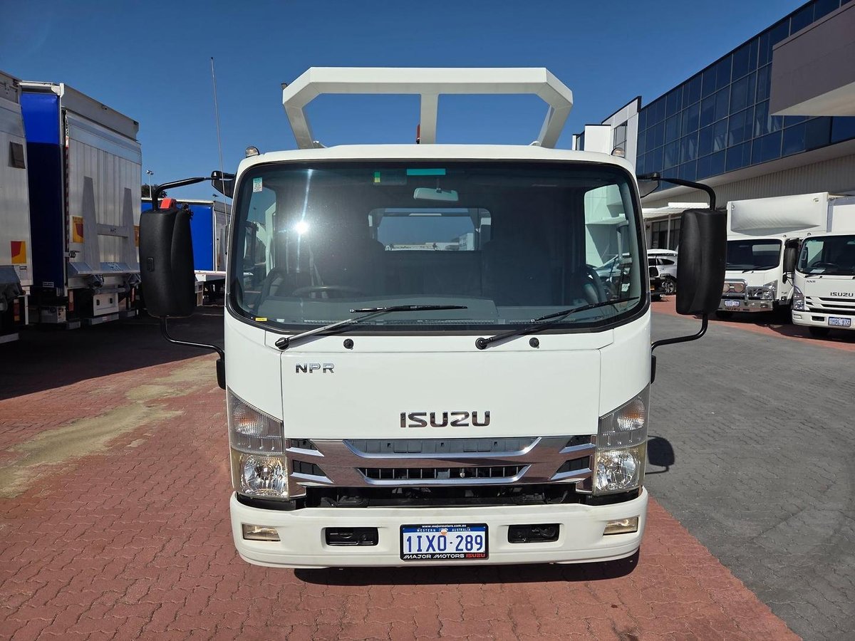 2016 Isuzu Npr 75-190  Amt 3.5 Ton Tray With Rops image 10