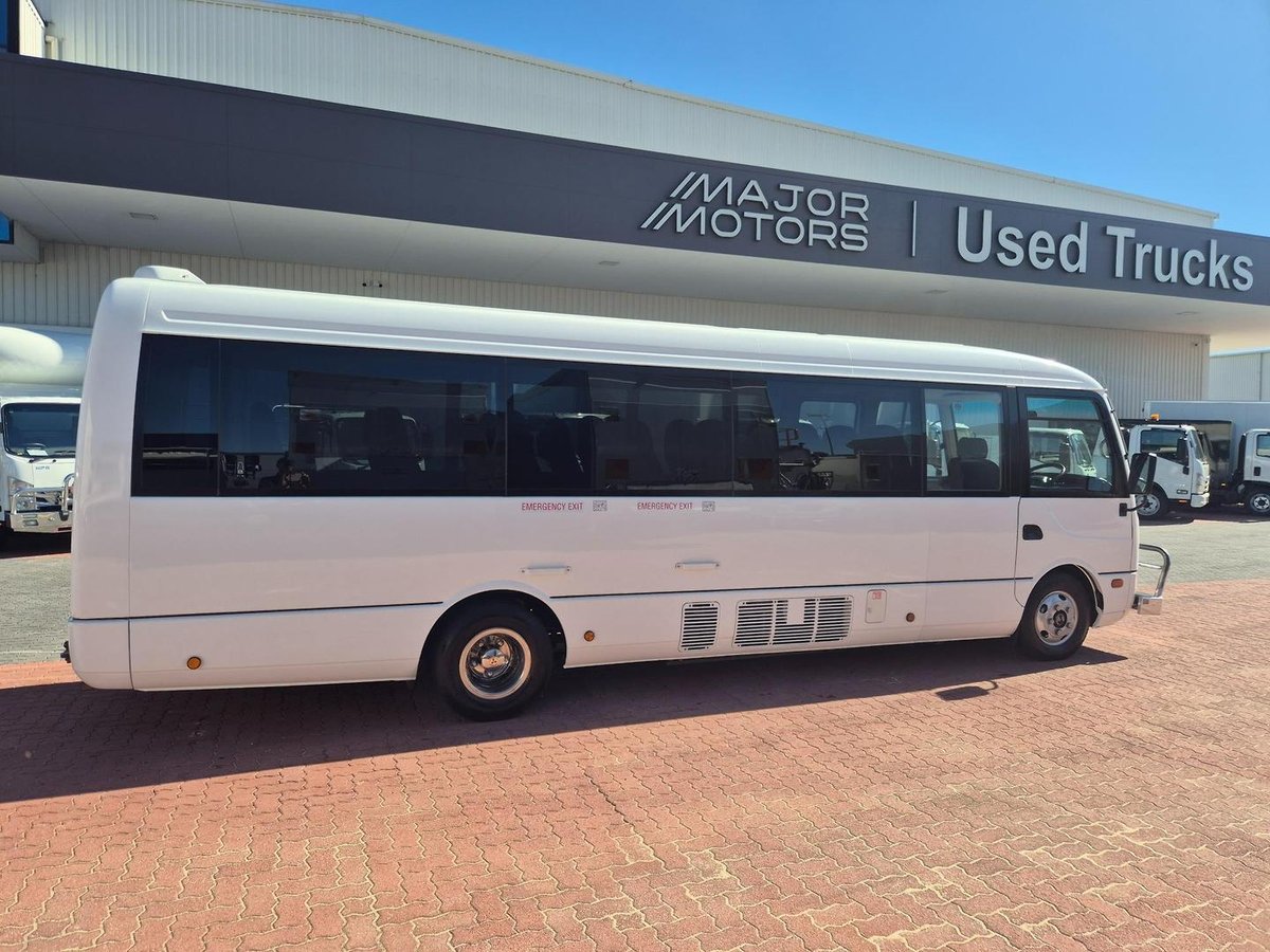 2012 Fuso Rosa 25 Seat Auto Deluxe Bus image 15