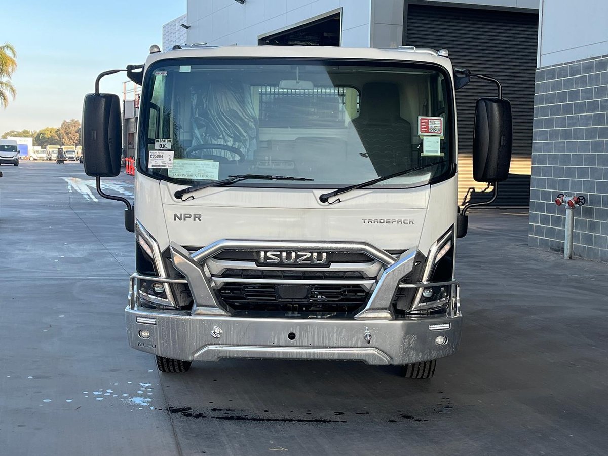 2026 Isuzu N Series image 8