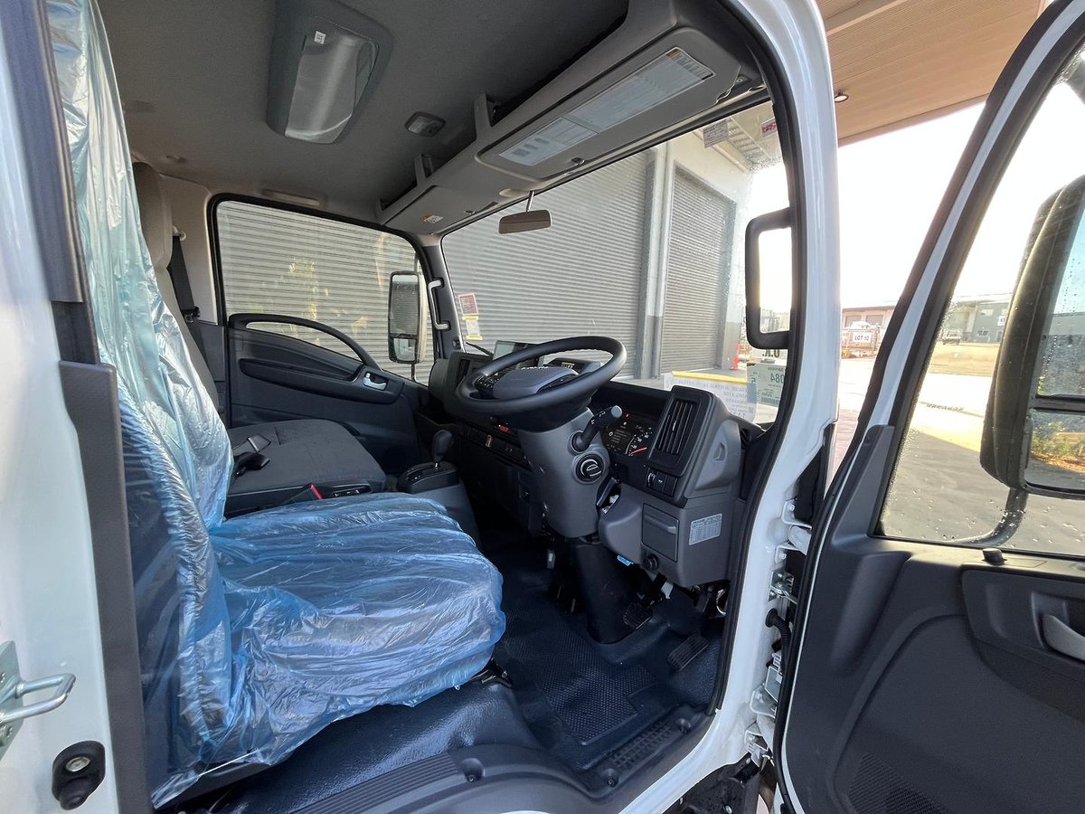2026 Isuzu N Series image 11
