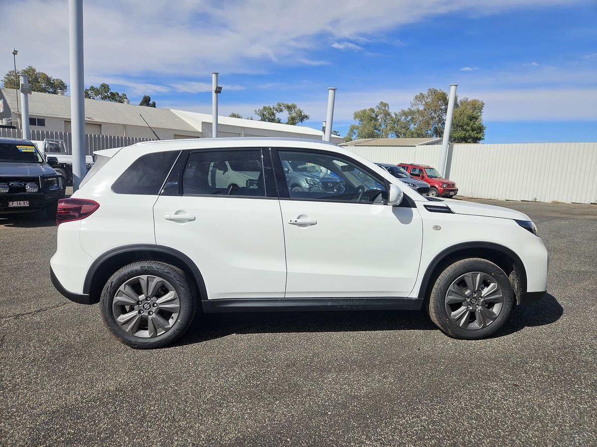 2026 Suzuki Vitara Turbo Hybrid LY Series II image 15