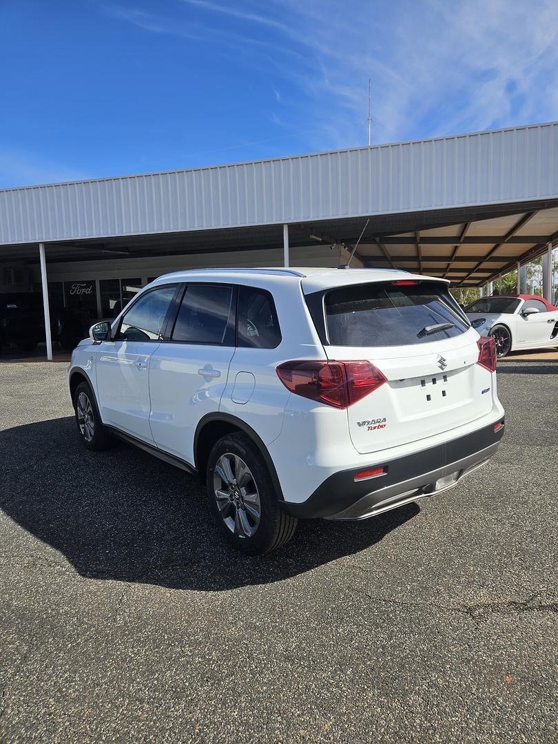 2026 Suzuki Vitara Turbo Hybrid LY Series II image 18
