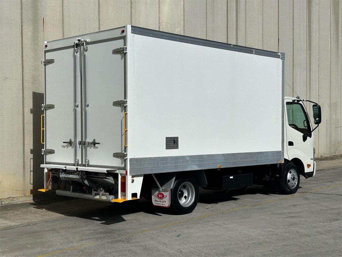 2022 Hino 300 Series 616 image 7