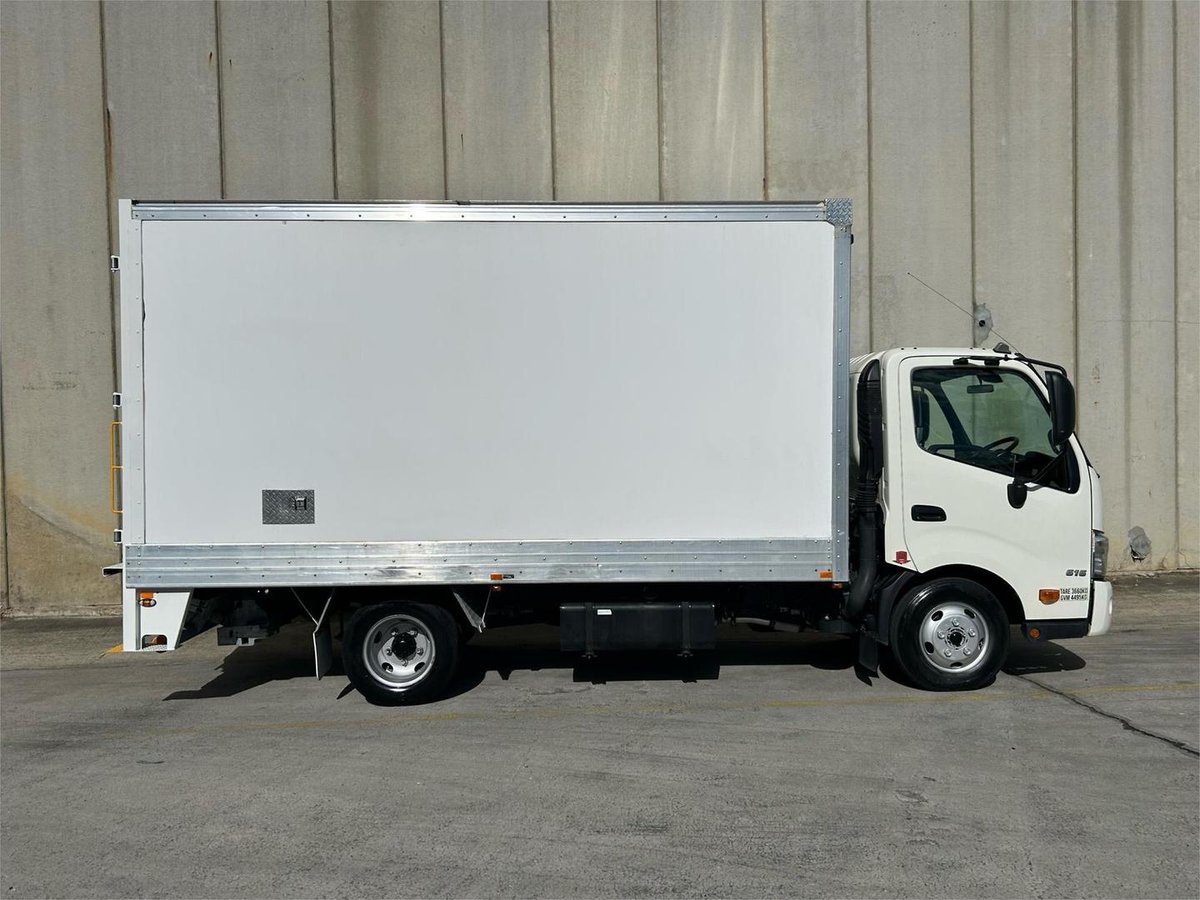 2022 Hino 300 Series 616 image 8