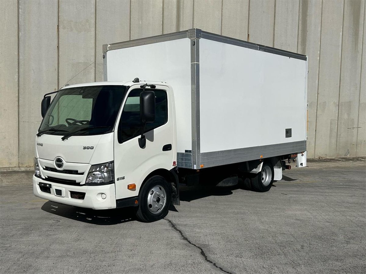 2022 Hino 300 Series 616
