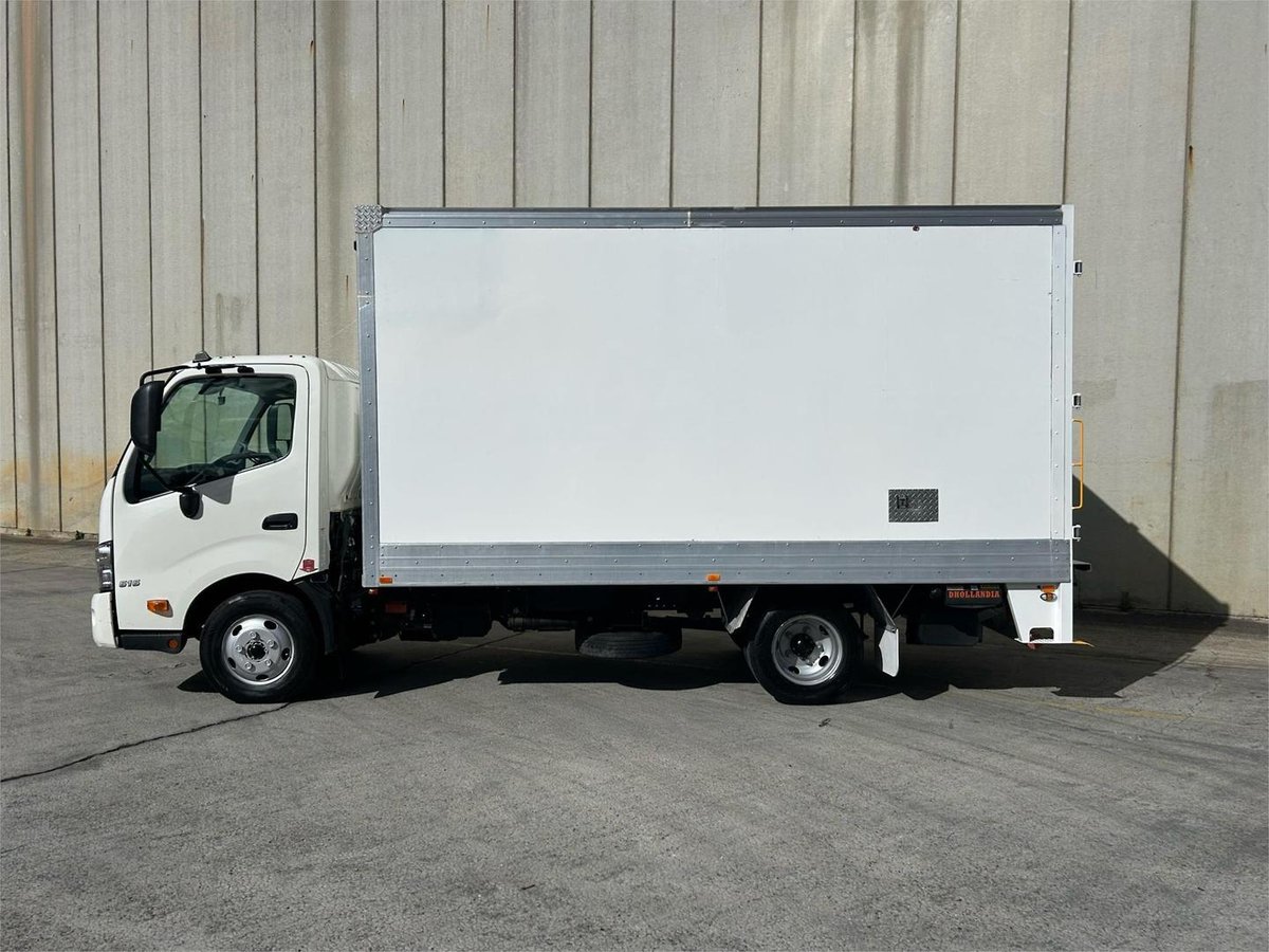 2022 Hino 300 Series 616 image 2
