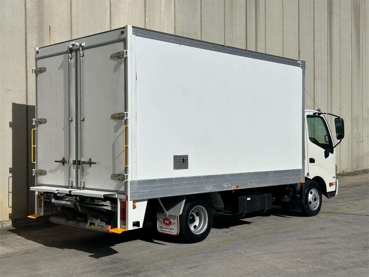 2022 Hino 300 Series 616 image 7