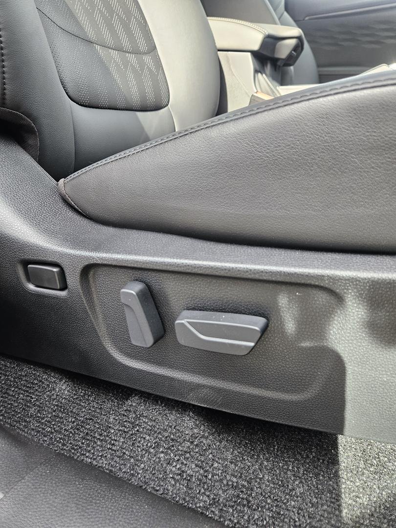 2026 Isuzu D-MAX BLADE MY25.5 4X4 Dual Range image 11