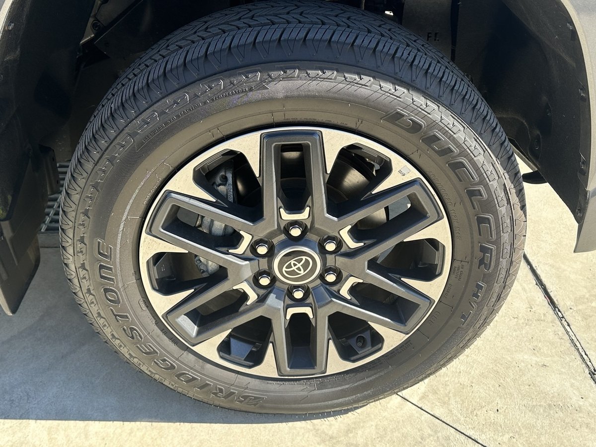 2023 Toyota Tundra Limited VXKH75L Four Wheel Drive image 11