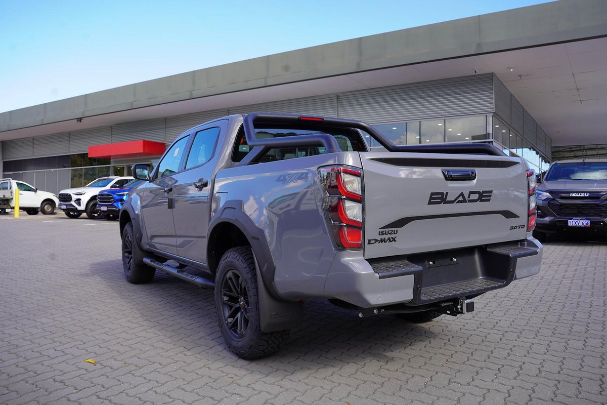 2026 Isuzu D-MAX BLADE MY25.5 4X4 Dual Range image 5