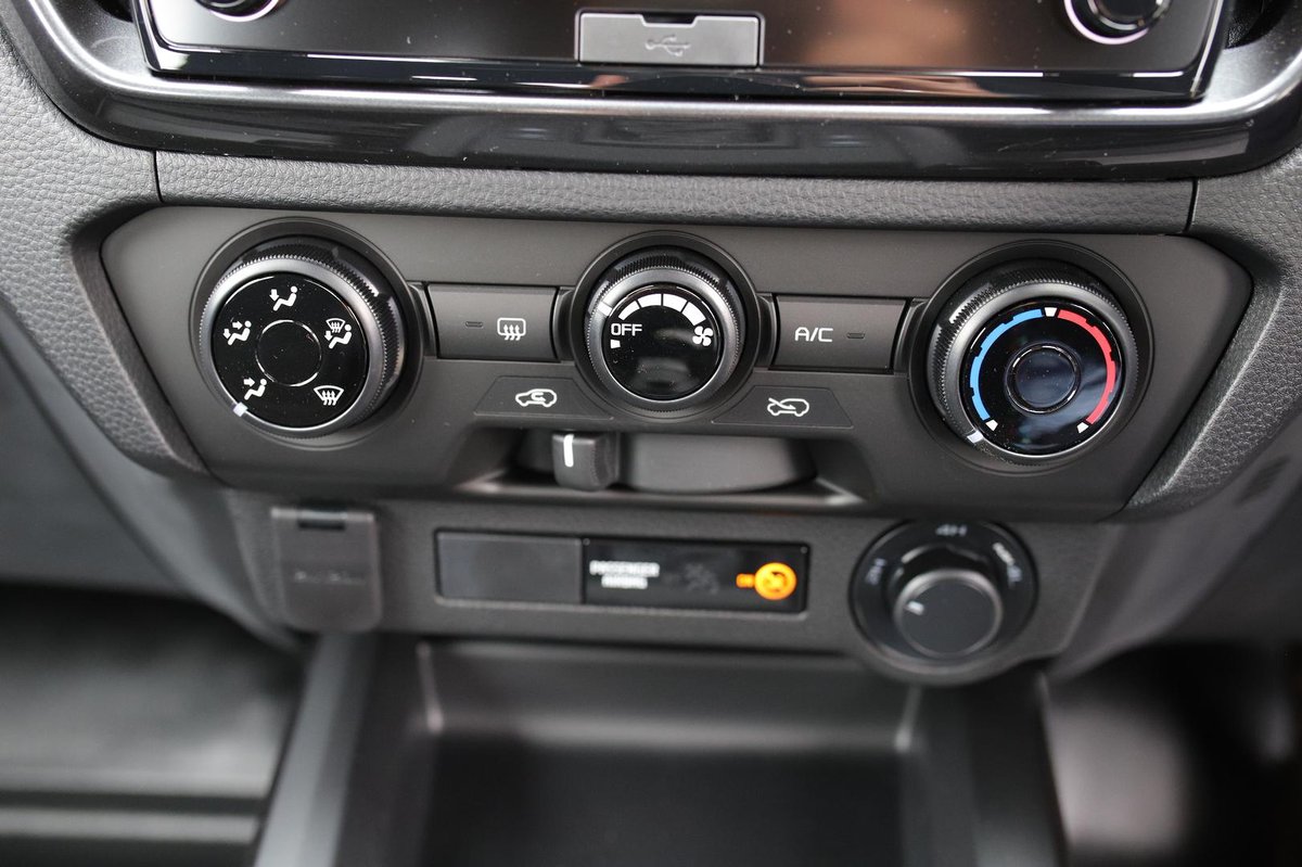 2025 Isuzu D-MAX X-RIDER MY25.5 4X4 Dual Range image 19