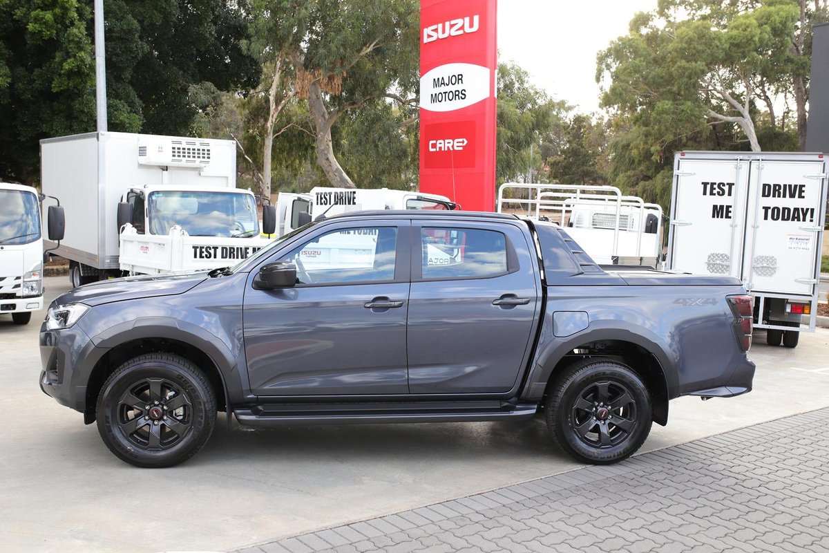 2025 Isuzu D-MAX X-TERRAIN MY25.5 4X4 Dual Range image 5
