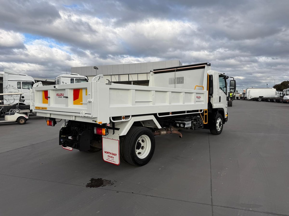 2023 Isuzu F Series Fsr140/120-260 Tipper image 17