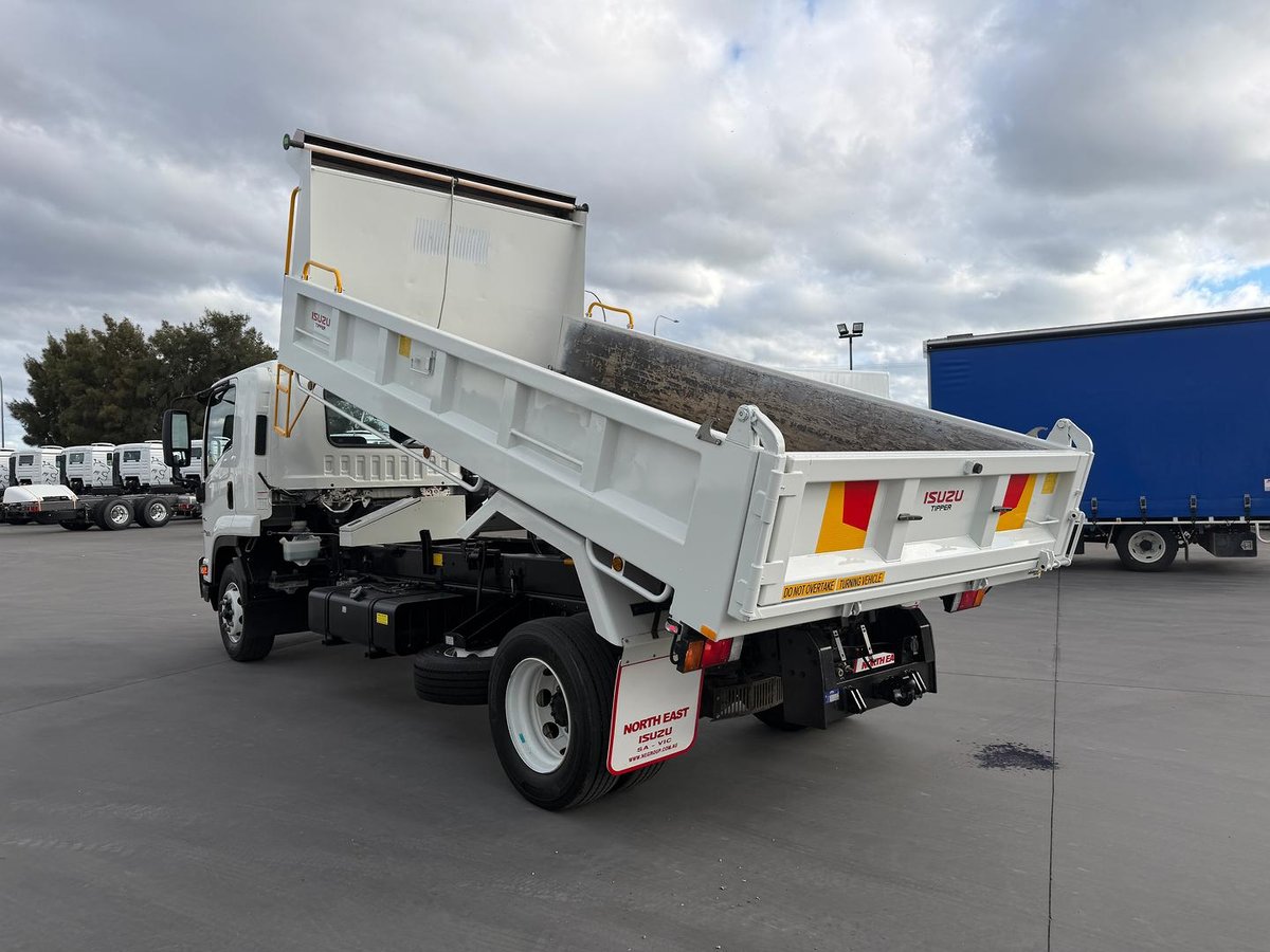 2023 Isuzu F Series Fsr140/120-260 Tipper image 6