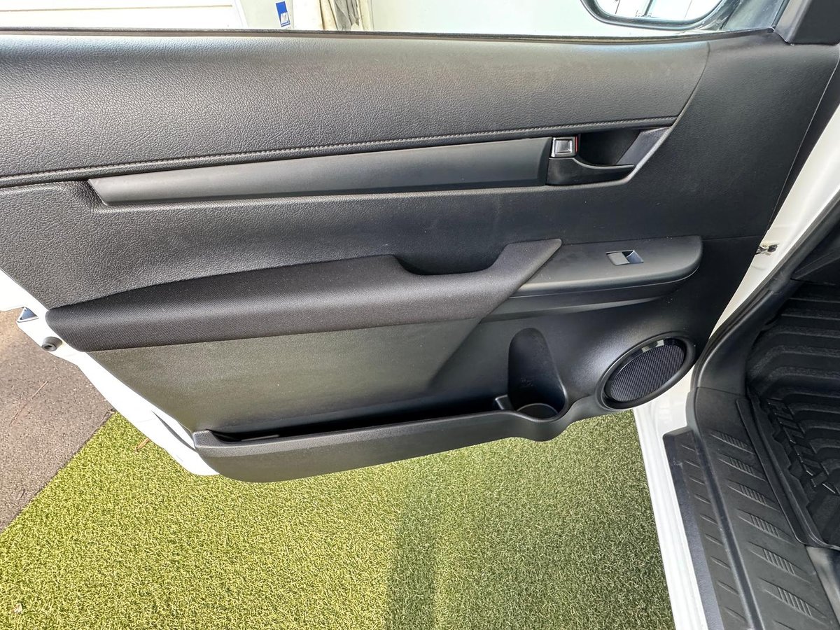 2022 Toyota Hilux Workmate TGN121R 4x2 image 12
