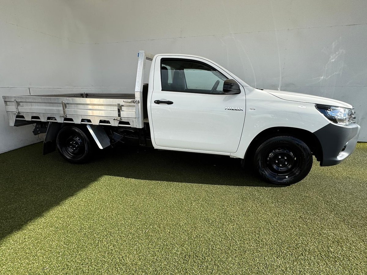 2022 Toyota Hilux Workmate TGN121R 4x2 image 15