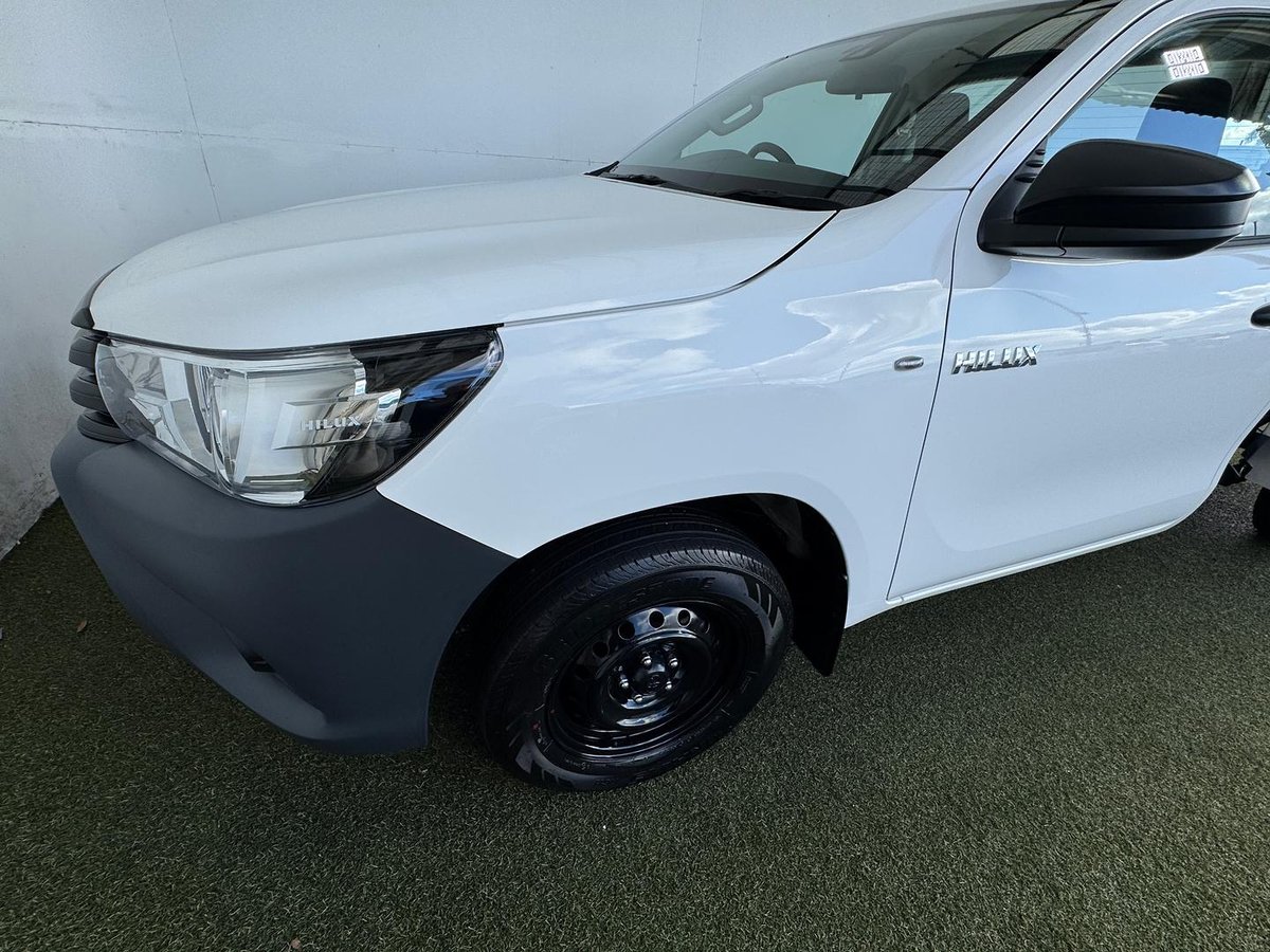 2022 Toyota Hilux Workmate TGN121R 4x2 image 16