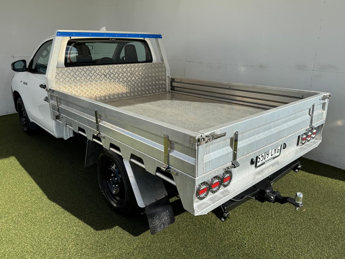 2022 Toyota Hilux Workmate TGN121R 4x2 image 18