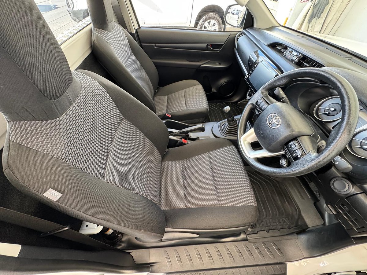 2022 Toyota Hilux Workmate TGN121R 4x2 image 8