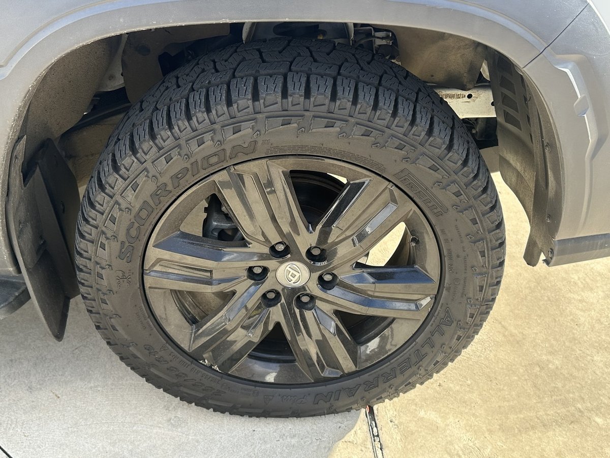 2023 LDV T60 Max LUXE Mega Tub SK8C MY23 4X4 Dual Range image 11