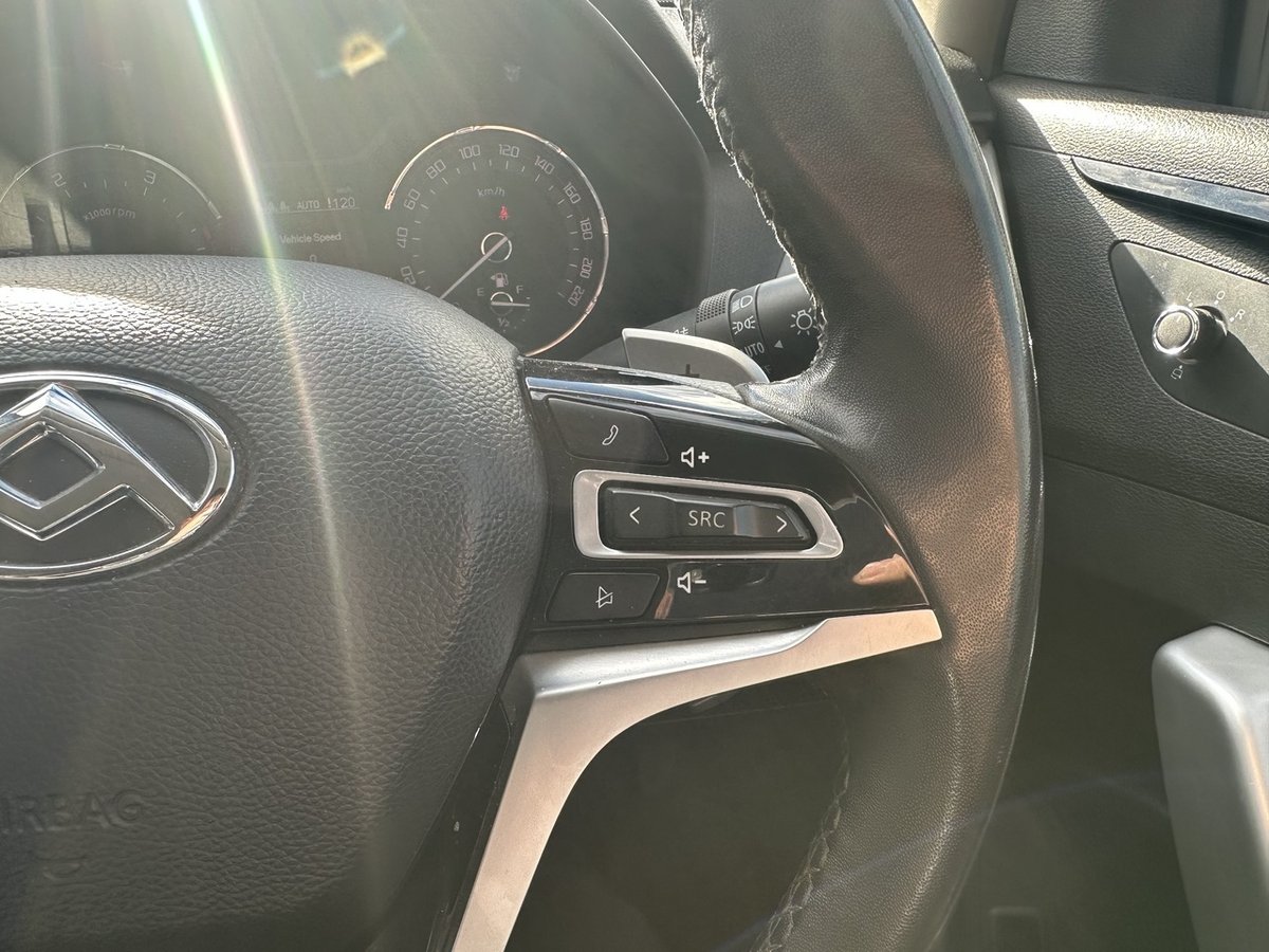 2023 LDV T60 Max LUXE Mega Tub SK8C MY23 4X4 Dual Range image 14