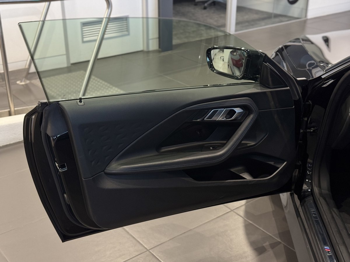 2022 BMW 2 Series 220i M Sport G42 image 10