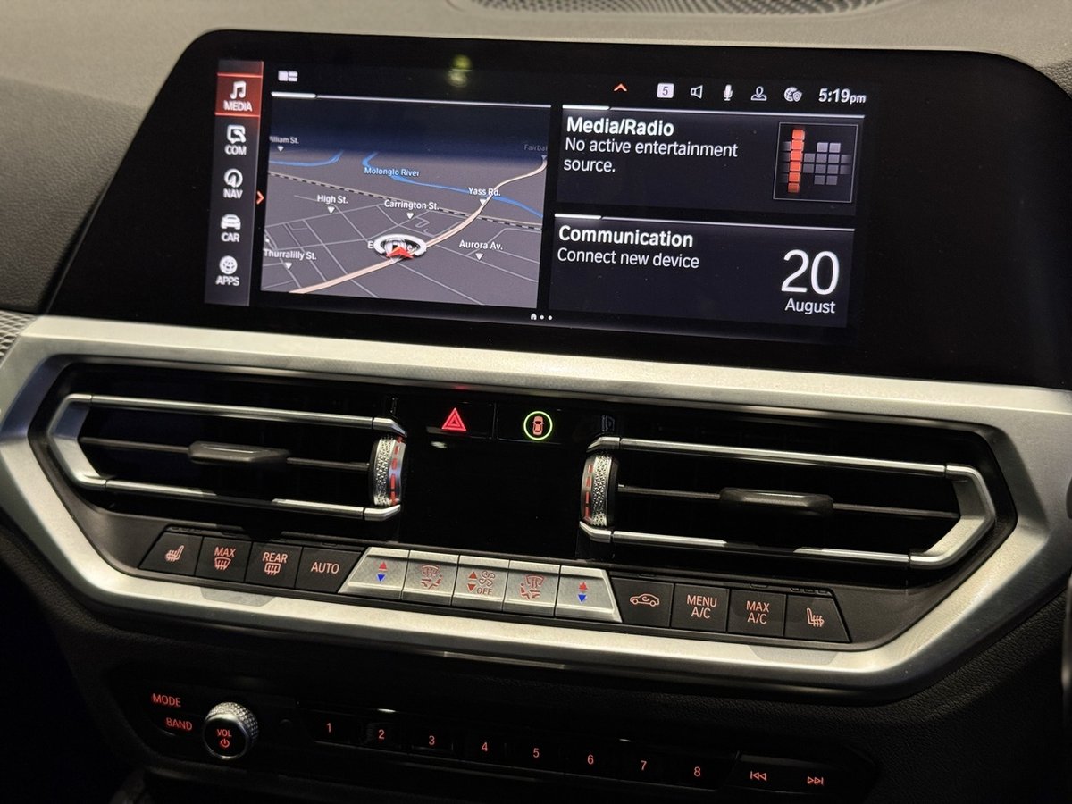 2022 BMW 2 Series 220i M Sport G42 image 12