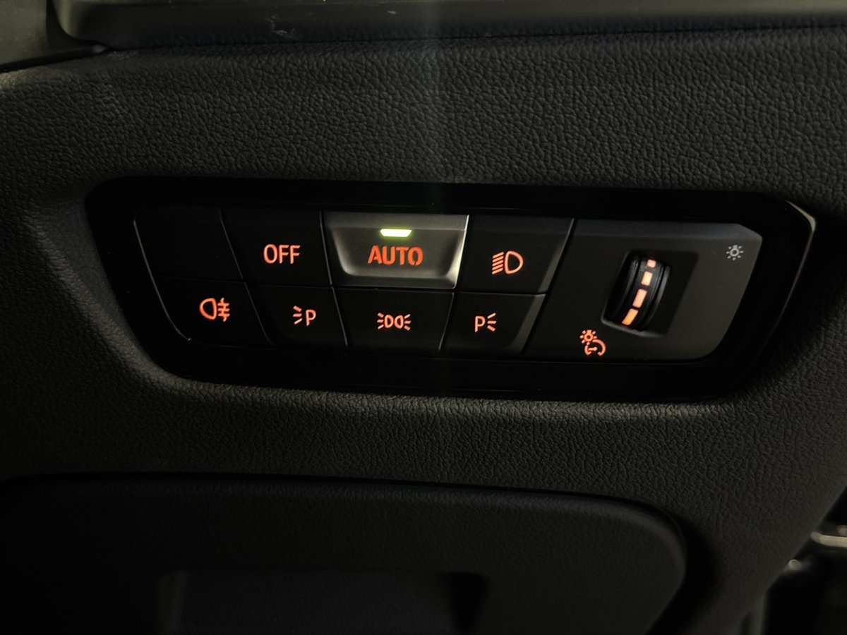 2022 BMW 2 Series 220i M Sport G42 image 22
