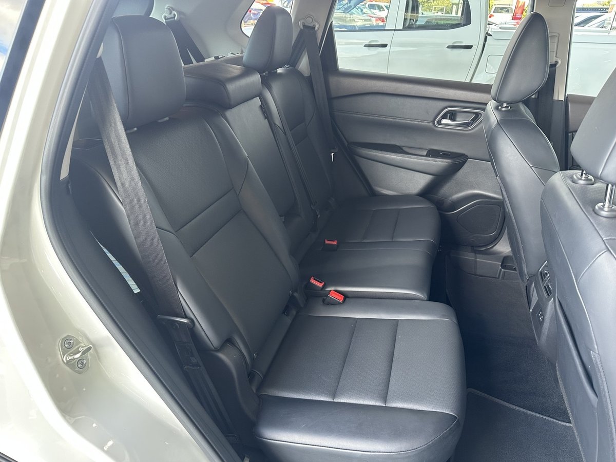2023 Nissan X-TRAIL ST-L T33 MY23 4X4 On Demand image 18