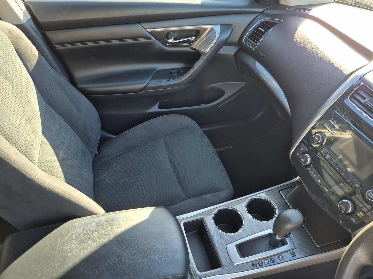 2016 Nissan Altima ST L33 image 21