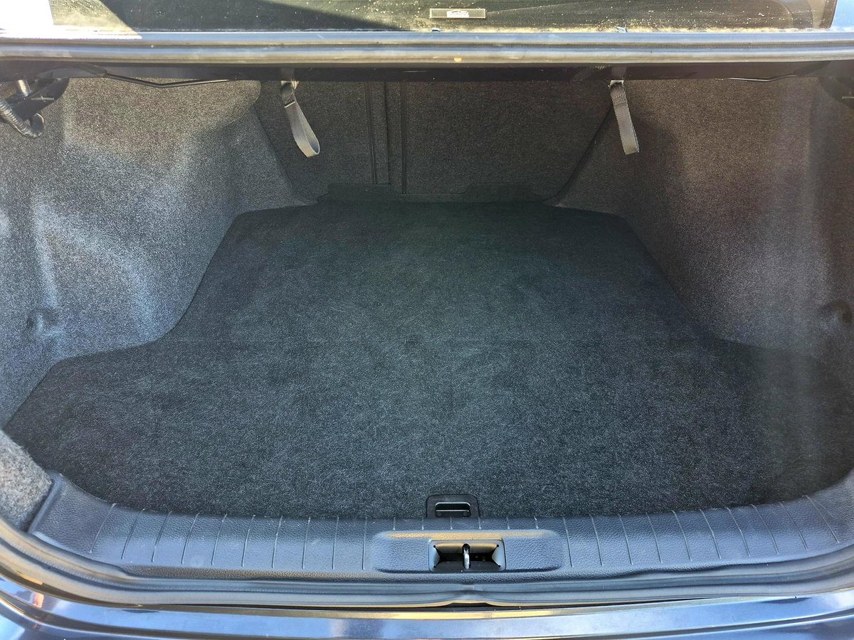 2016 Nissan Altima ST L33 image 9