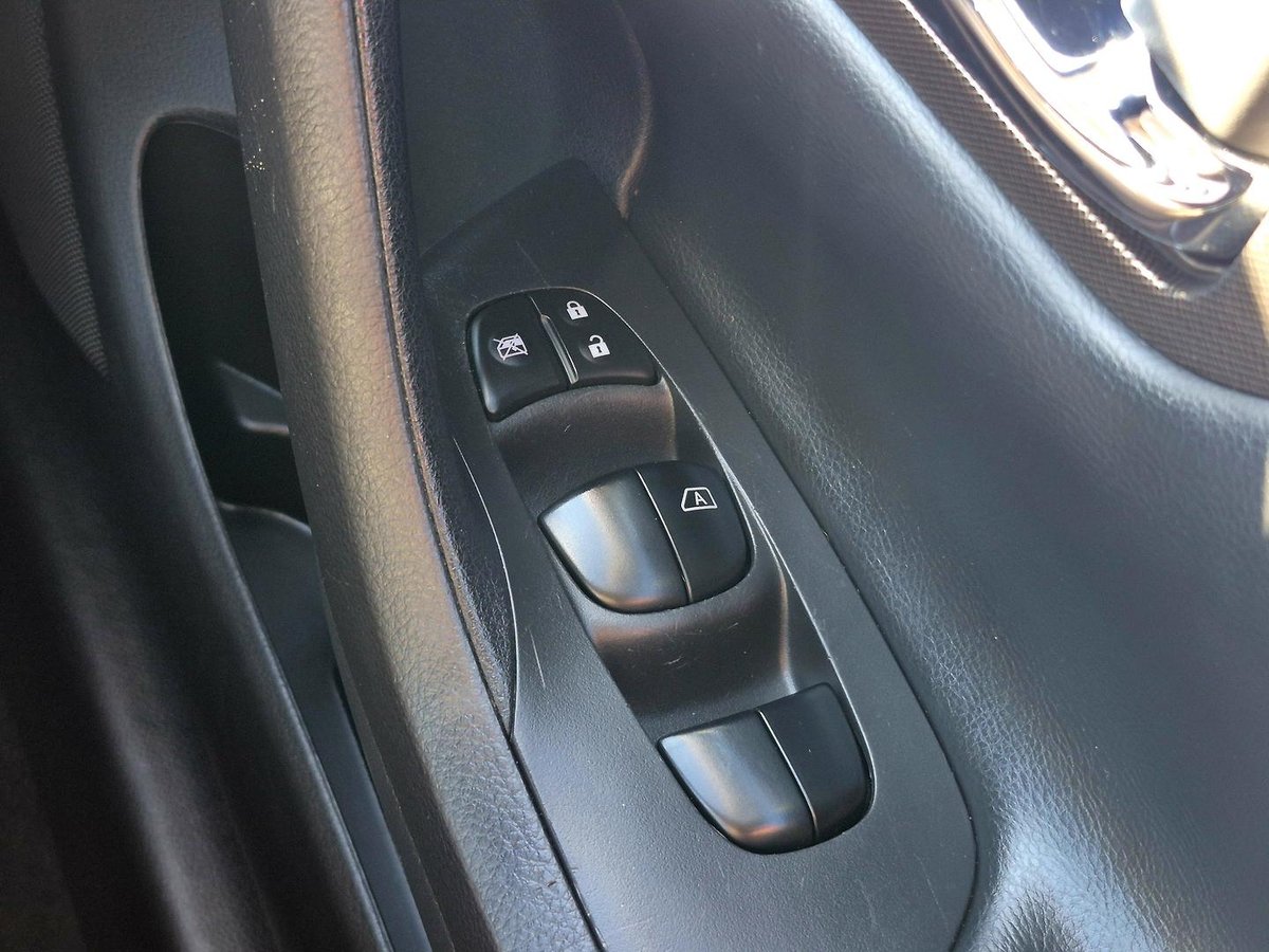 2016 Nissan Altima ST L33 image 16
