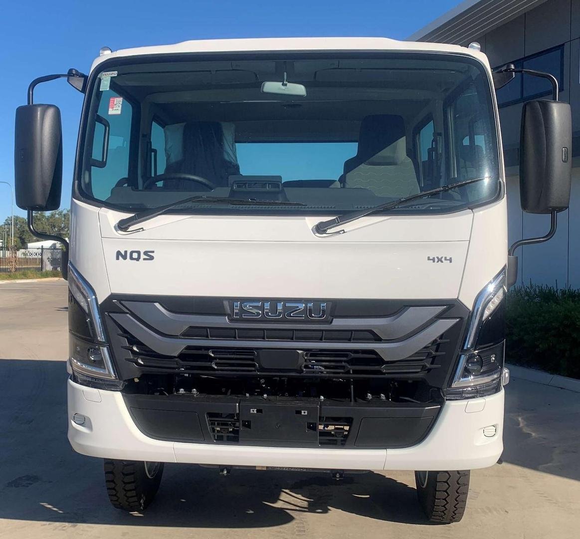2026 Isuzu Nqs 80-175 Dt C34 4X4 image 4