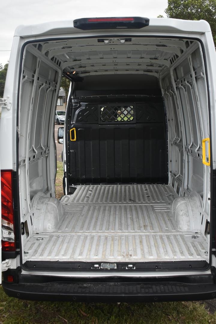 2023 Iveco Daily 35S14V image 9