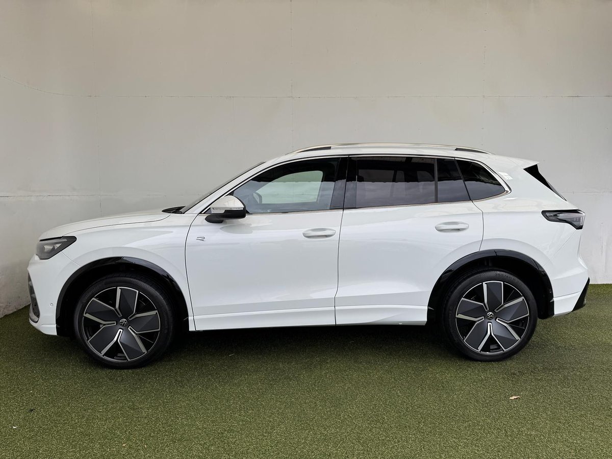 2026 Volkswagen Tiguan 195TSI R-Line CT MY26 Four Wheel Drive image 17
