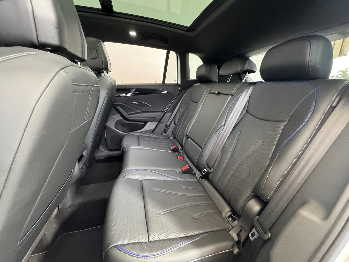 2026 Volkswagen Tiguan 195TSI R-Line CT MY26 Four Wheel Drive image 27