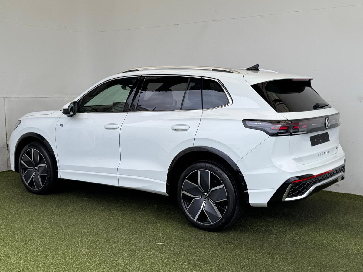 2026 Volkswagen Tiguan 195TSI R-Line CT MY26 Four Wheel Drive image 14