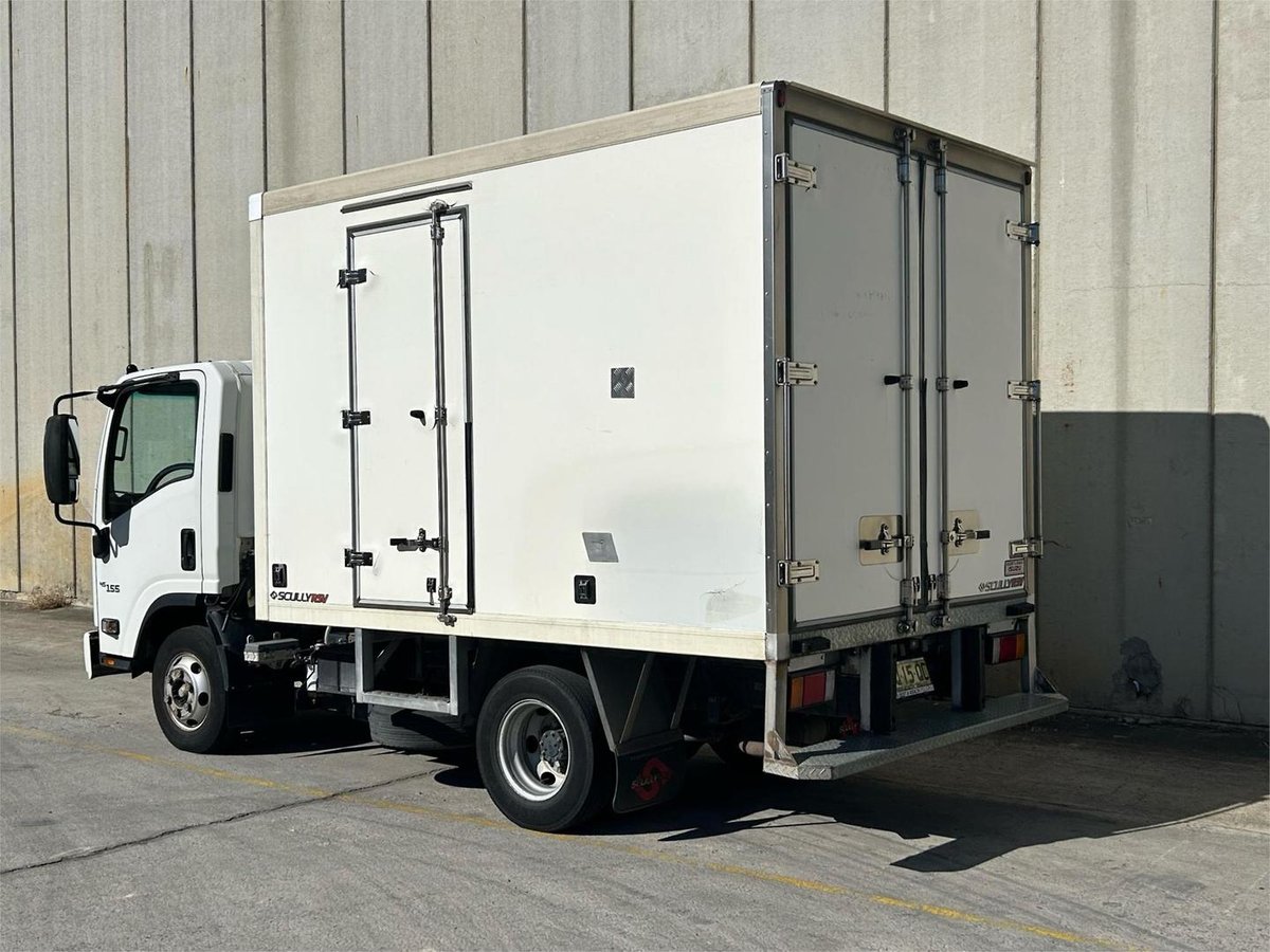 2018 Isuzu N Series NPR 45/55-155 image 3