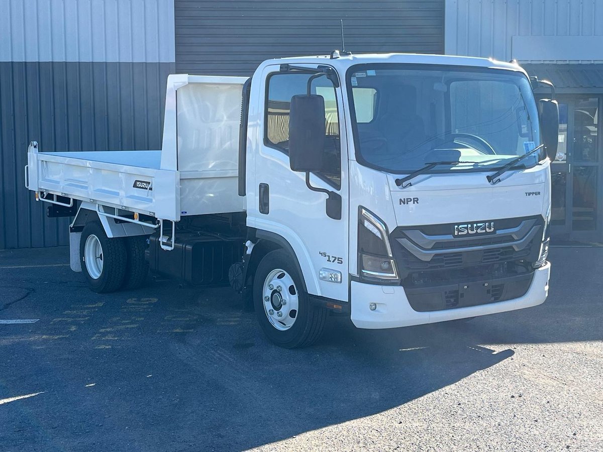 2026 Isuzu N Series NPR 45/65-175 DT D34 Tipper image 7