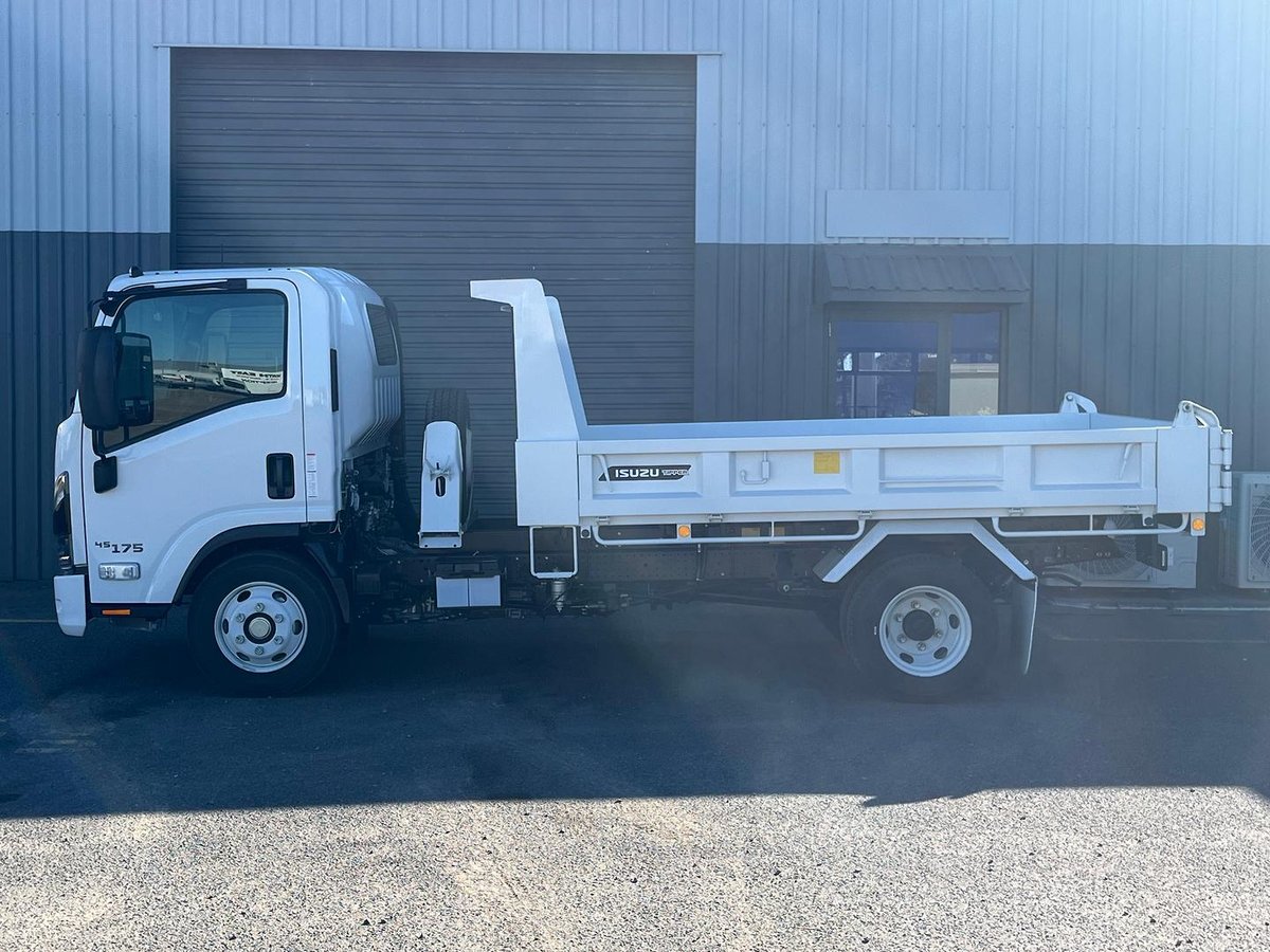 2026 Isuzu N Series NPR 45/65-175 DT D34 Tipper image 2