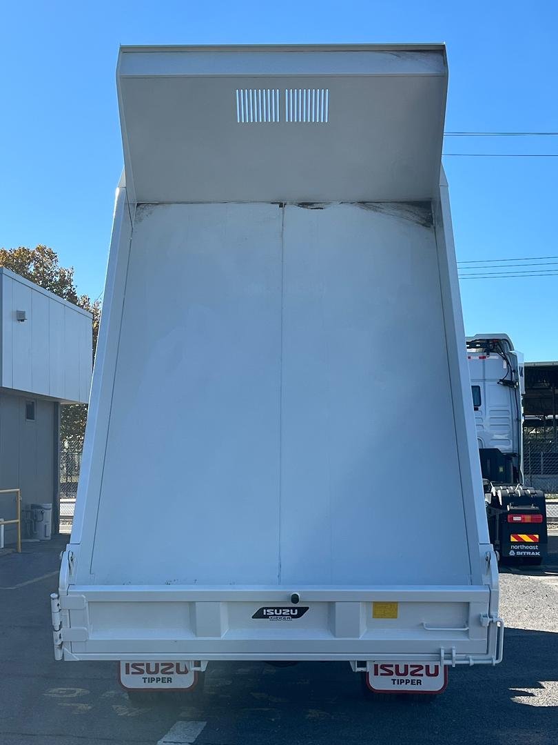 2026 Isuzu N Series NPR 45/65-175 DT D34 Tipper image 11