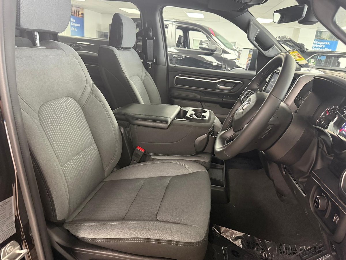 2024 RAM 1500 Big Horn DT MY24 4X4 Dual Range image 16