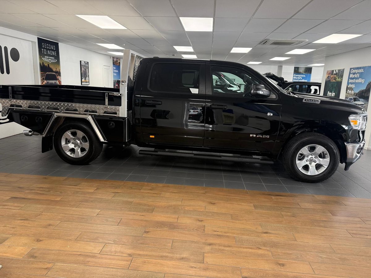 2024 RAM 1500 Big Horn DT MY24 4X4 Dual Range image 10