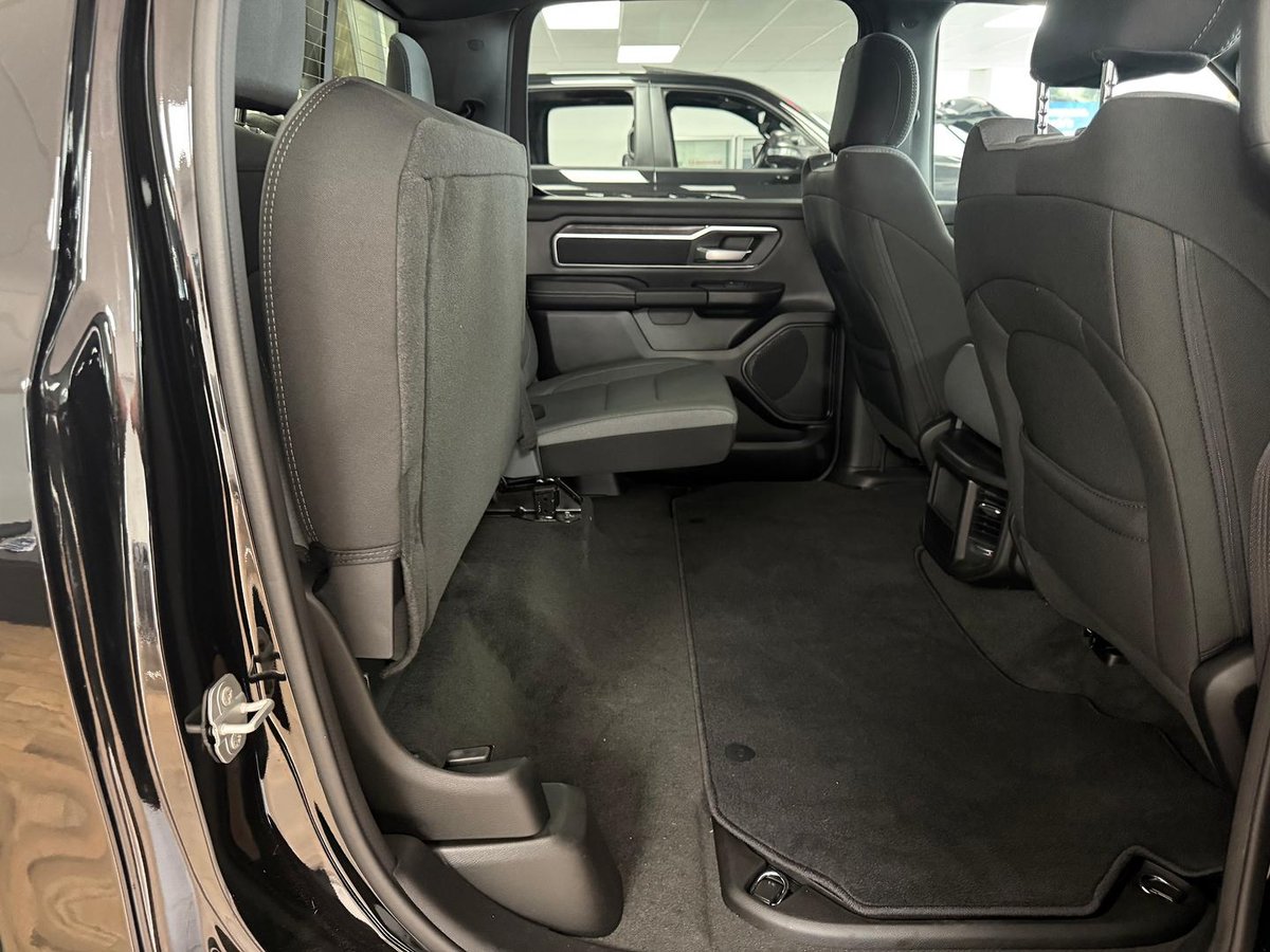 2024 RAM 1500 Big Horn DT MY24 4X4 Dual Range image 14