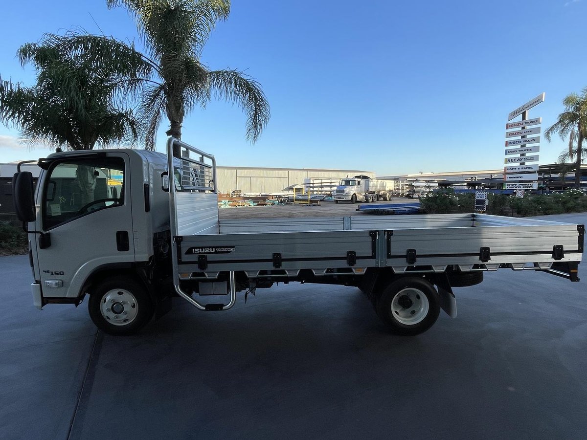 2026 Isuzu N Series image 5