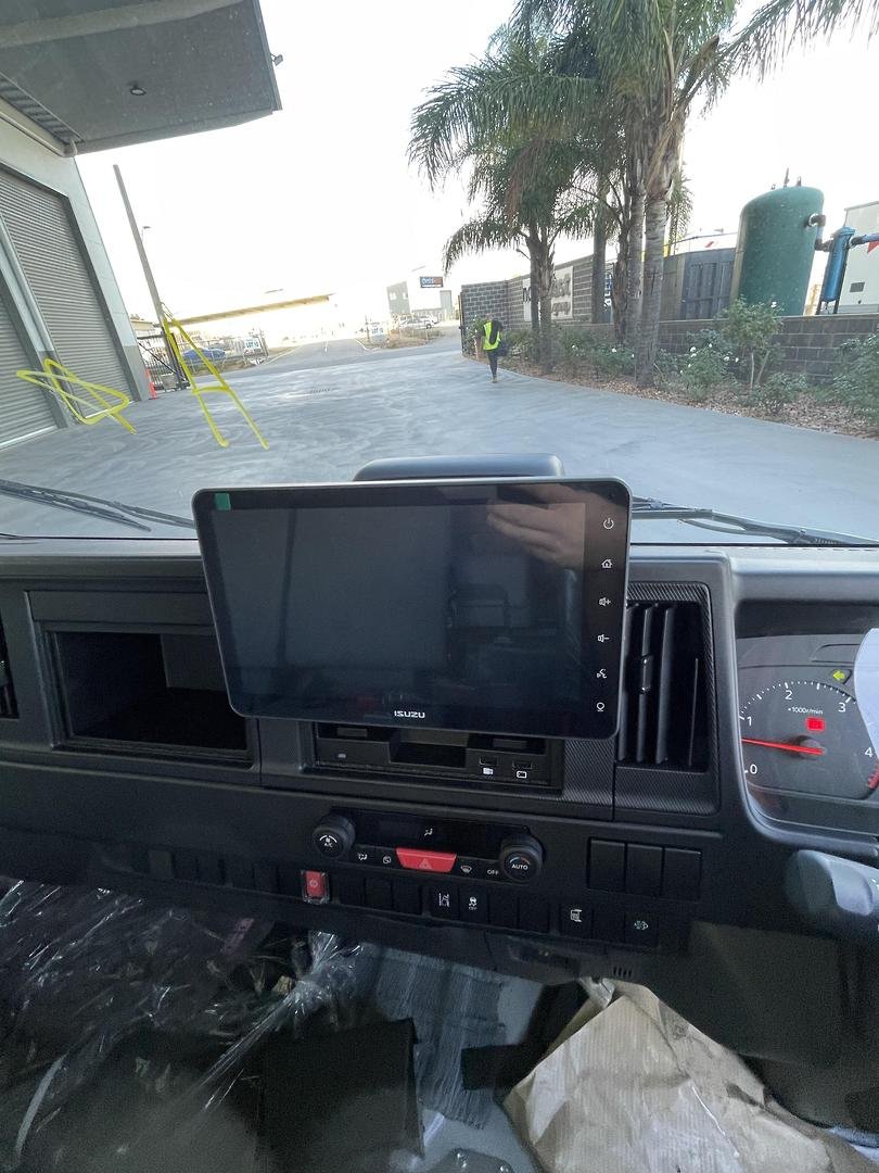 2026 Isuzu N Series image 15